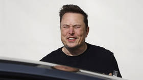 Musk takes on Australia over stabbing video